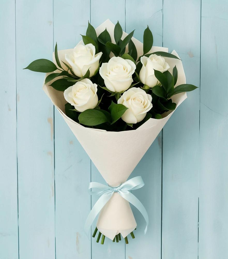 Букет цветов из: Розы в Казанское Тюменская область
