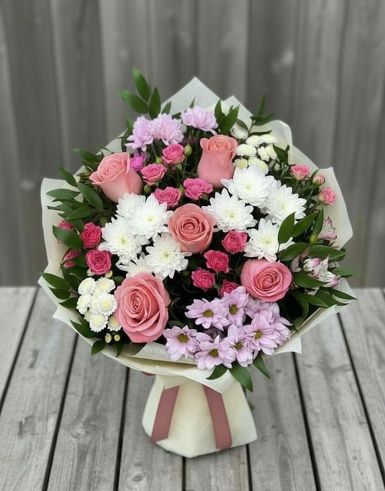 Букет цветов из: Альстромерии, Гвоздики, Розы и Хризантемы в Казанское Тюменская область
