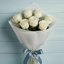 Букет 7 Белых роз Эдлесс Лав в Казанское Тюменская область