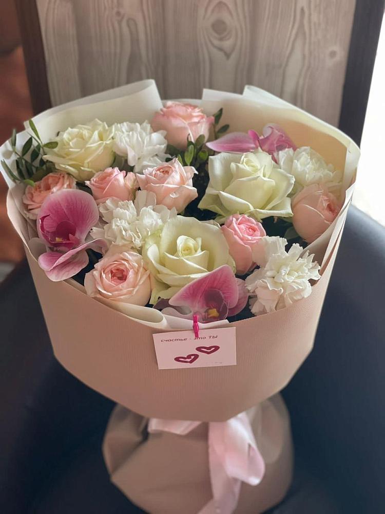 Букет цветов из: Орхидеи, Розы и Гвоздики в Казанское Тюменская область