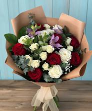 Букет цветов из:  Розы и Альстромерии в Казанское Тюменская область