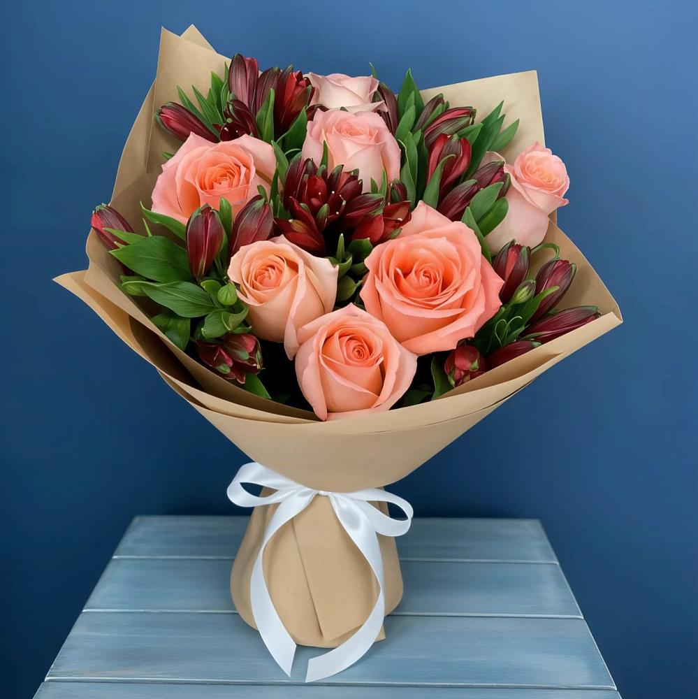 Букет цветов из: Розы и Альстромерии в Казанское Тюменская область