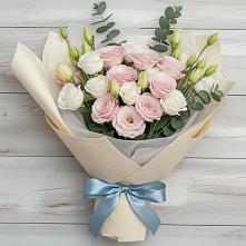 Букет цветов из:  Лизиантусы в Казанское Тюменская область