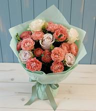 Букет цветов из:  Розы в Казанское Тюменская область