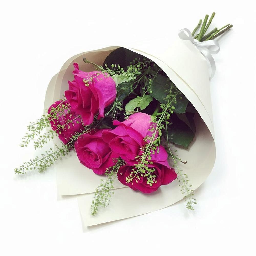 Букет цветов из: Розы в Казанское Тюменская область