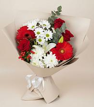 Букет цветов из:  Розы, Хризантемы, Герберы и Лилии в Казанское Тюменская область