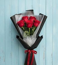 Букет цветов из:  Розы в Казанское Тюменская область