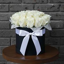 Цветочная композиция из Розы в шляпной коробке в Казанское Тюменская область